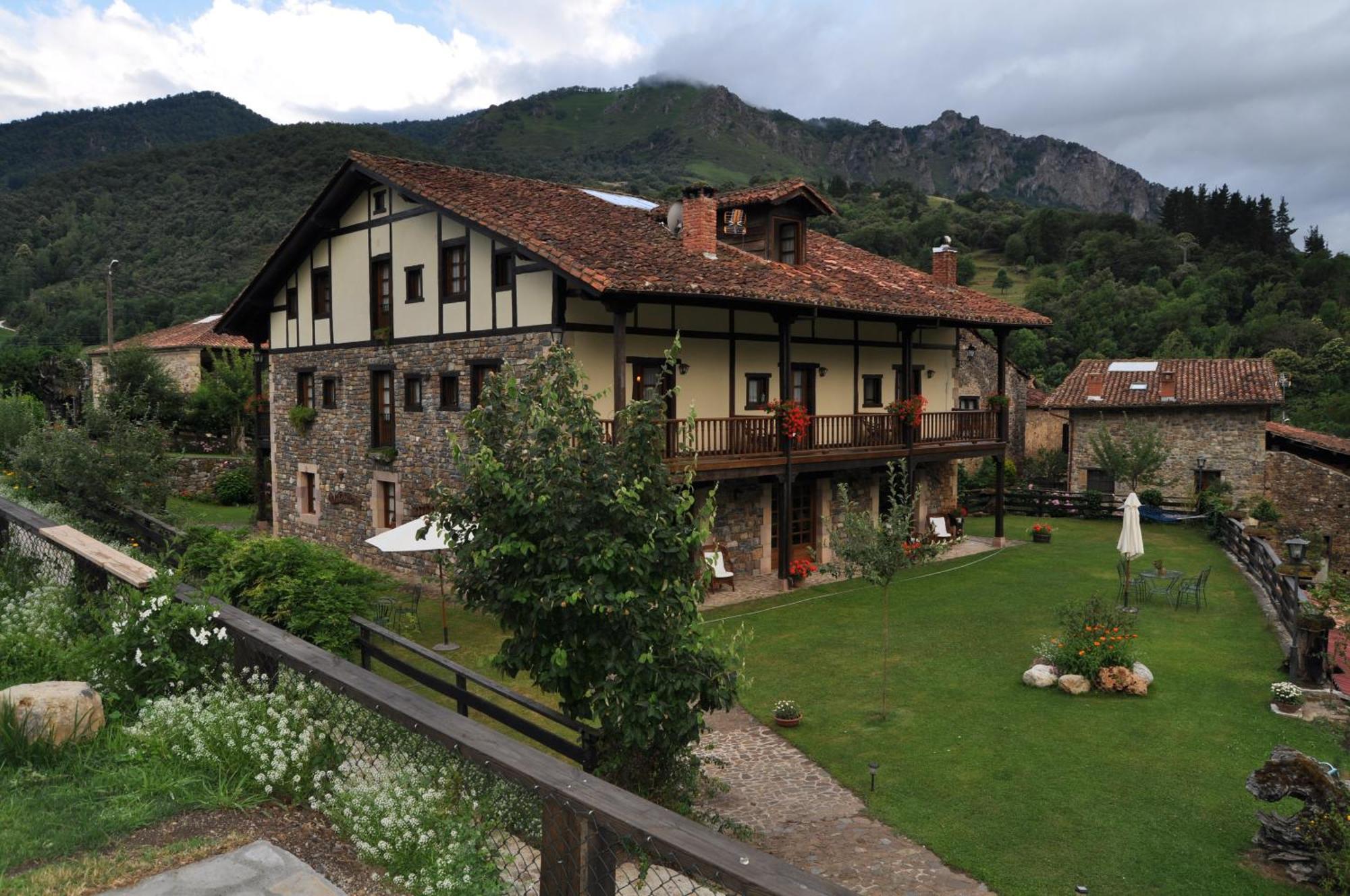 Posada San Pelayo Camaleño Eksteriør billede